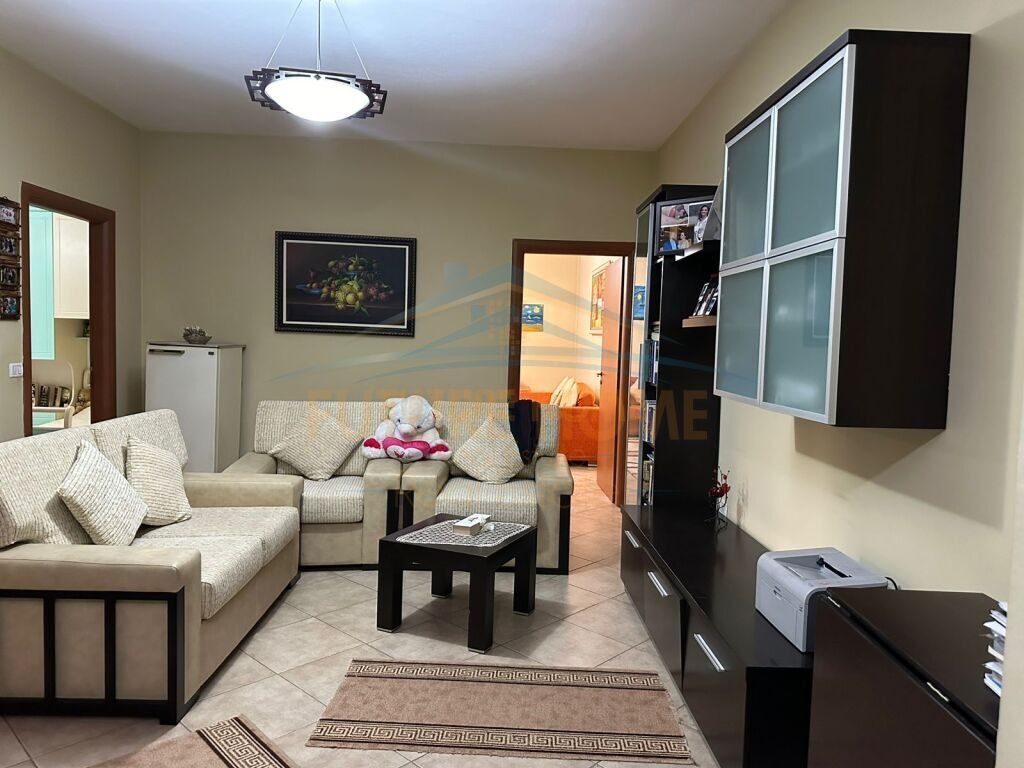 Appartamento 2+1+2 in vendita 5 Maj, Tirane