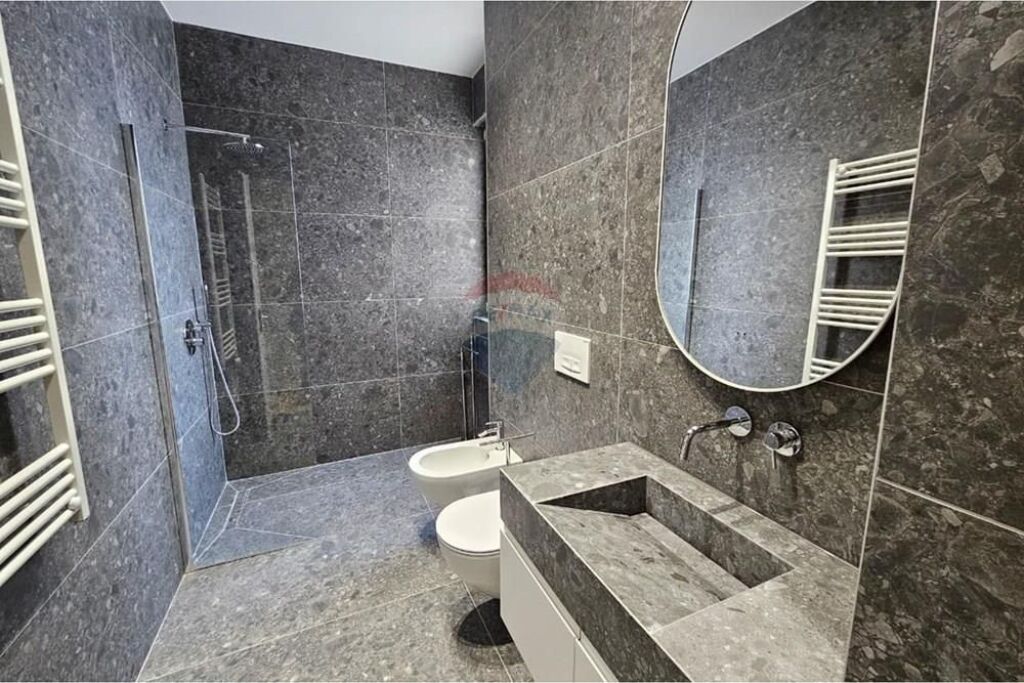 Apartament 1+1 per qira tek Liqeni i Thate!