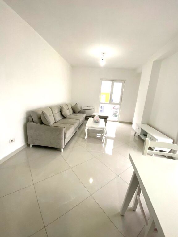 🏠 Jepet me Qira Apartament 2+1 e mobiluar total ,  te Univers City, QTU