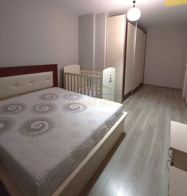 In vendita, Appartamento 2+1+2, Via 5 Maji, Tirana.