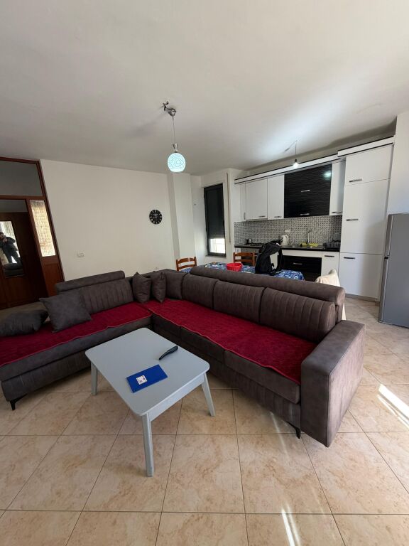Jepet apartament 2+1 me qera