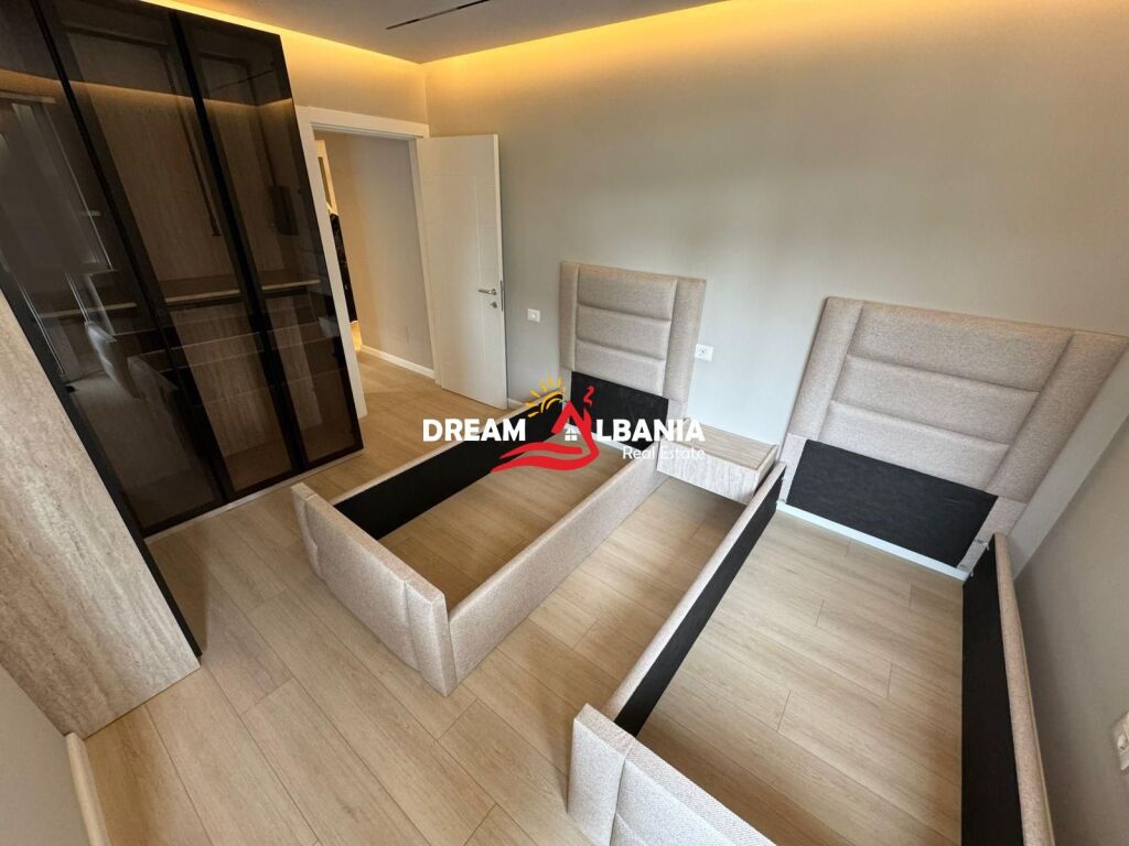 Appartamento 2+1+2 in vendita a Myslym Shyr, vicino all'ex Esposizione a Tirana (ID 41212137)