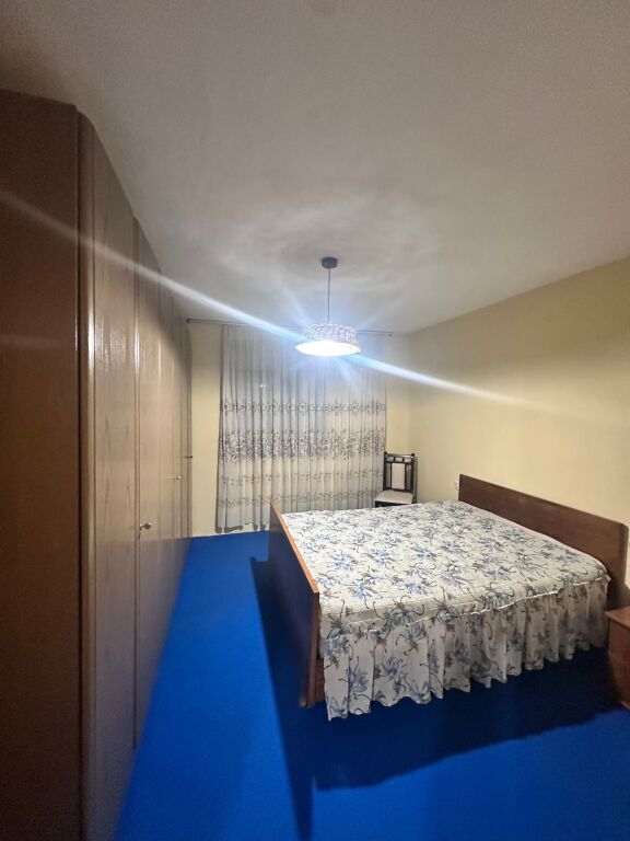 Affittasi appartamento 1+1 Kombinat