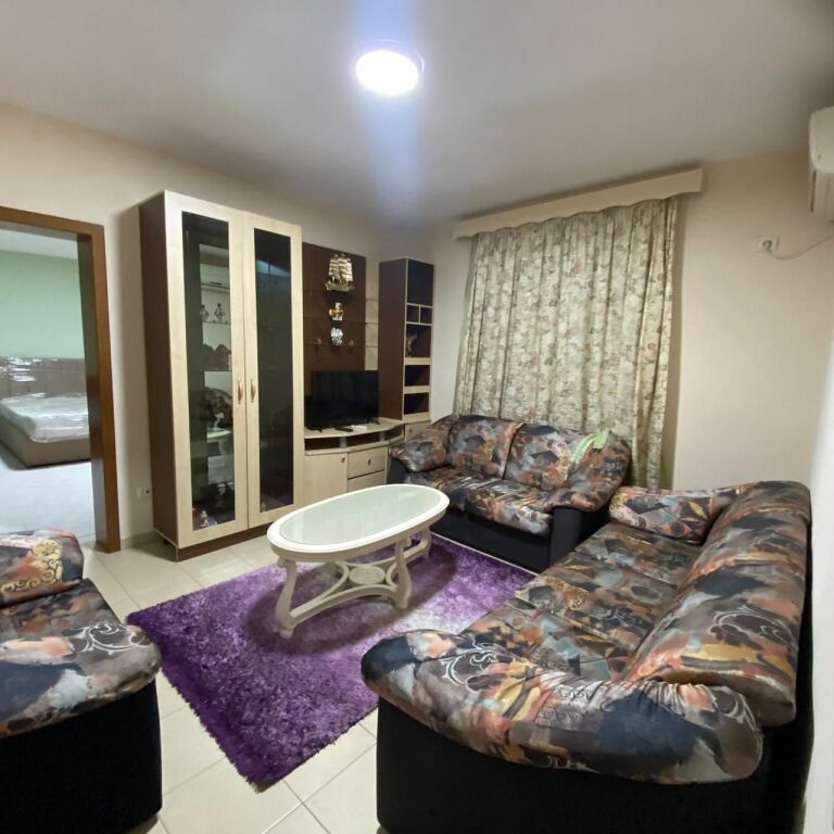 Apartament 2+1+2 me qera Xhamia e Tabakeve