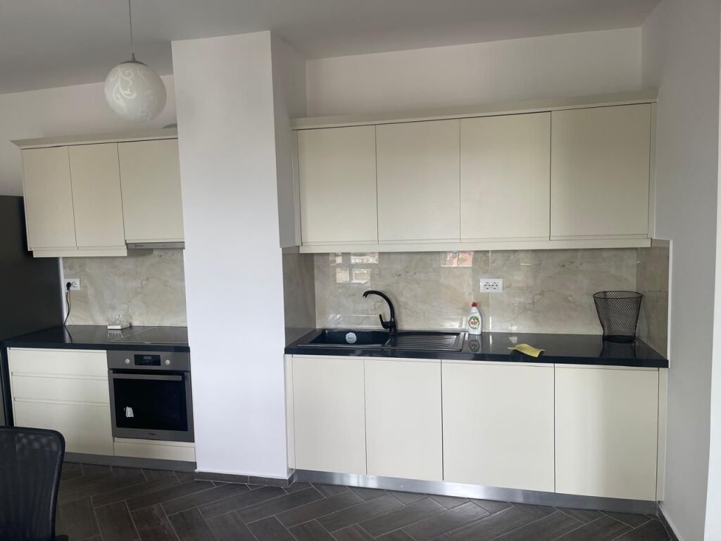 Office space for rent - Myslym Shyri