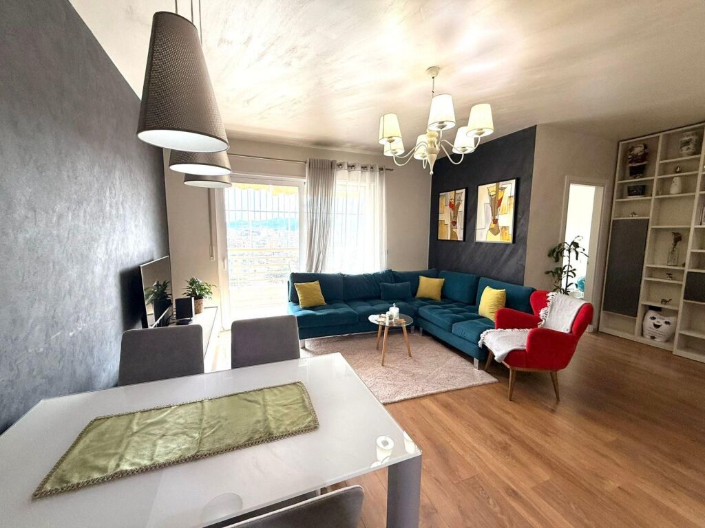 Shesim Apartament 2+1+2 + post te kompleksi Panorama