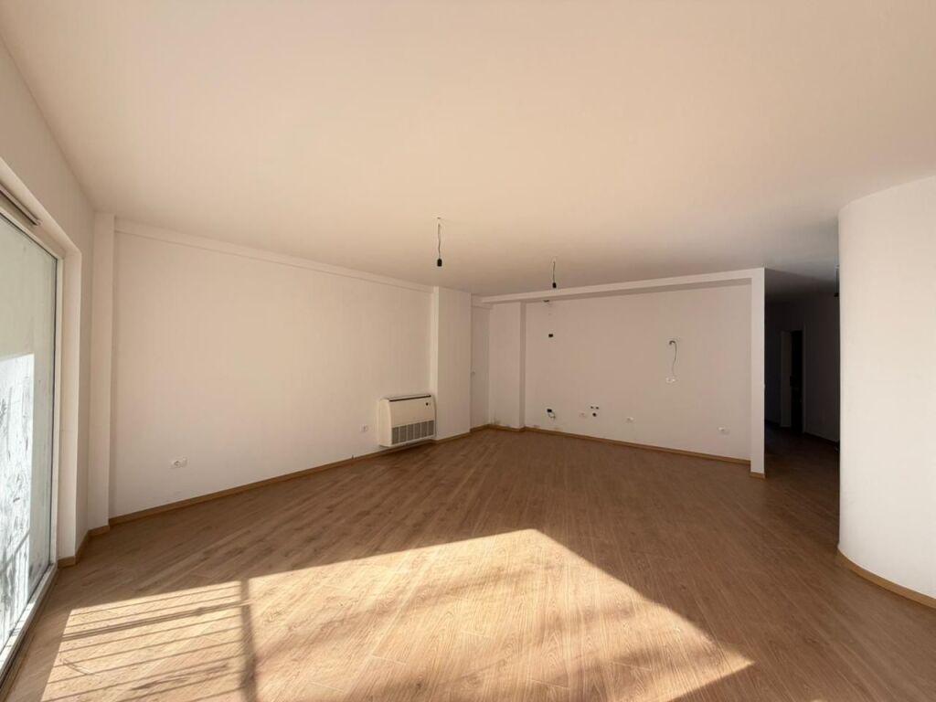 Apartment for office rent near Air Albania stadium