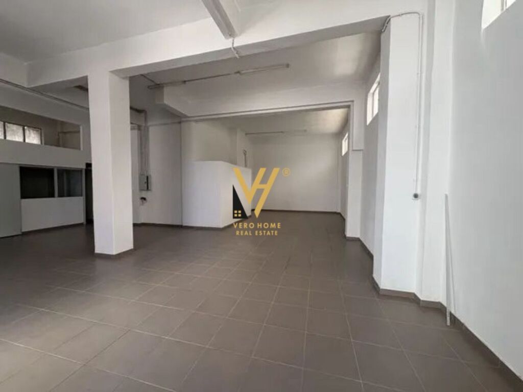 SHOP FOR SALE 75 M2 AT MYSLYM SHYRI 350,000 EURO