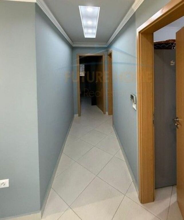 Affitto, Appartamento 2+1+2+Posto Auto, Nuovo Anello, Tirana