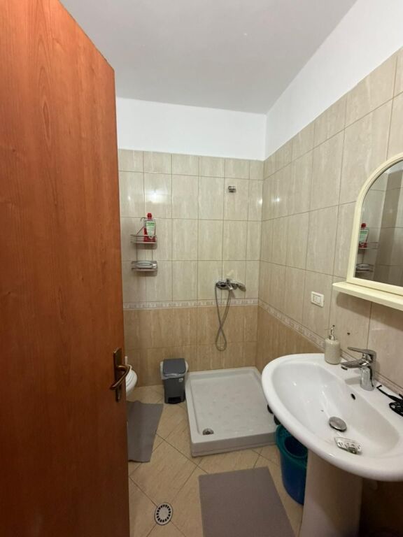 Jepet apartament 2+1 me qera