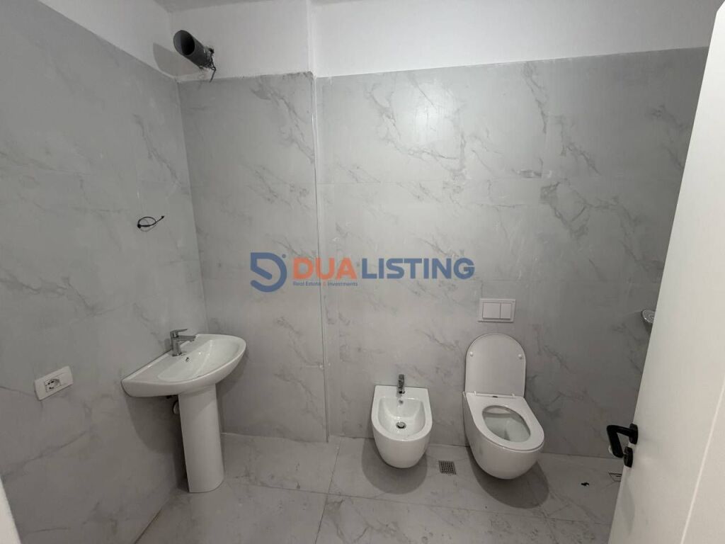 Apartment 1+1 for sale in Kamez!