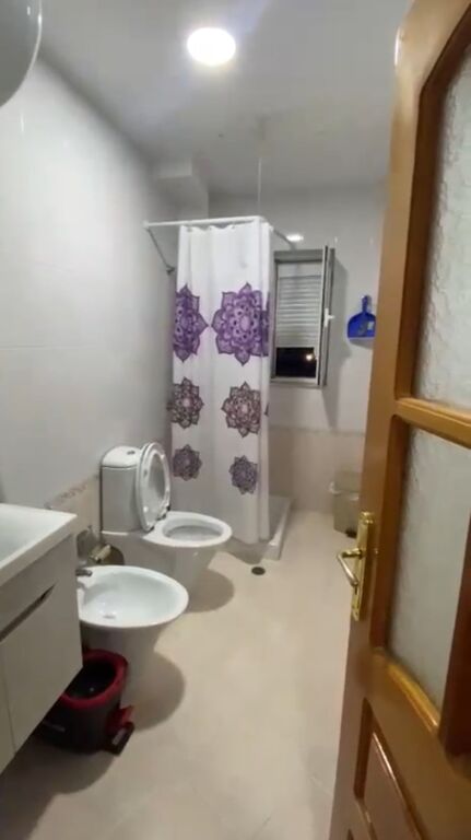 🏡 Apartament 2+1+2 me qira – Xhamia e Tabakëve