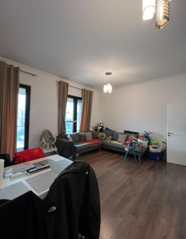 🏡 Apartment 2+1+2 for Sale – Square 21, Kavaja Street📍