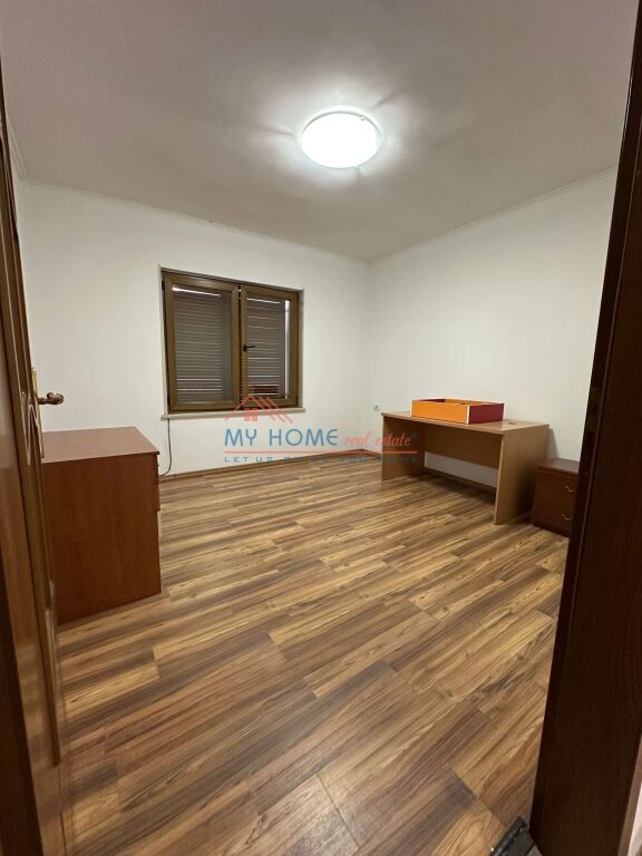 Office for rent at Willson Square Tirana