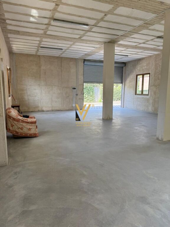 WAREHOUSE 120 M2 FOR RENT IN LAPRAKE 75,000 LEKE