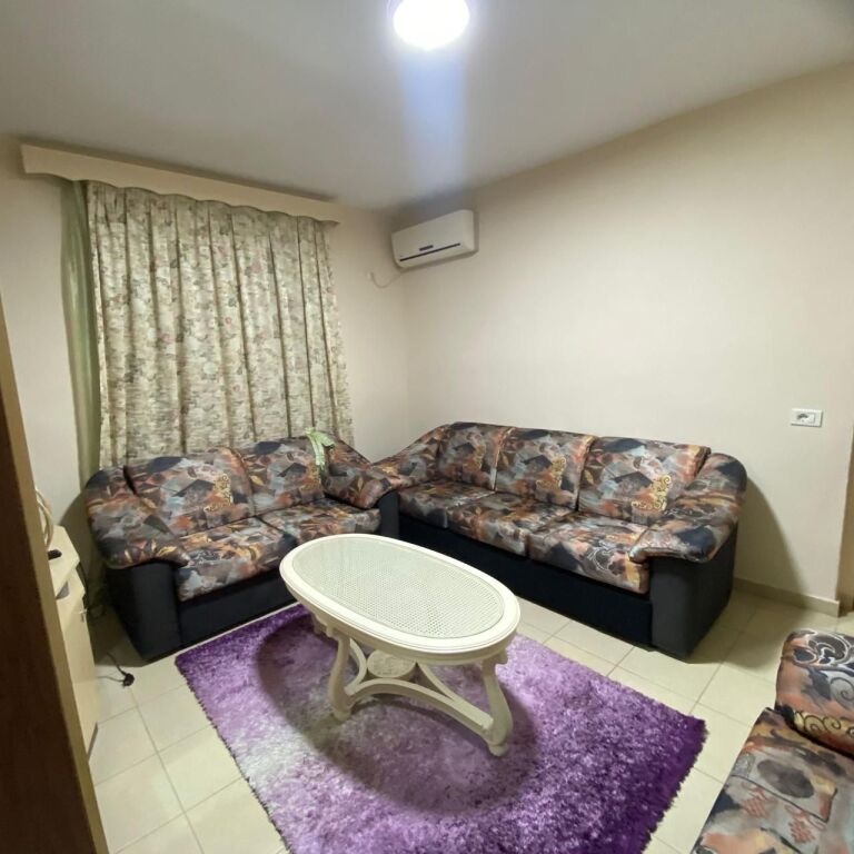 Apartament 2+1+2 me qera Xhamia e Tabakeve