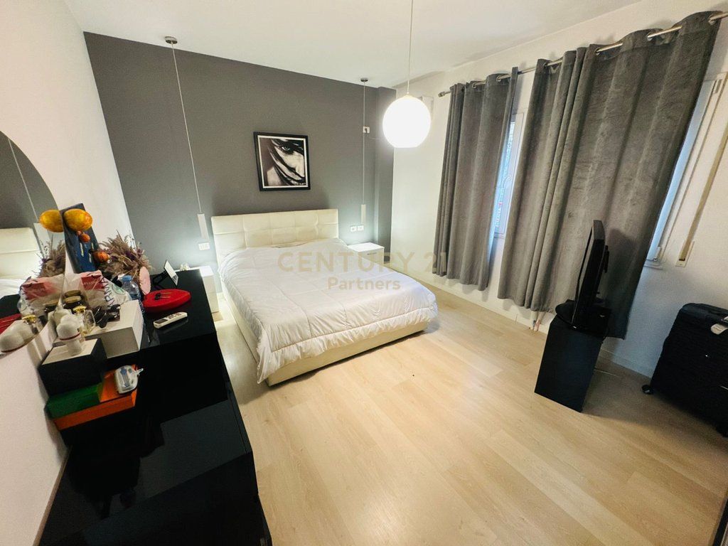 EKSKLUZIVE - SHESIM APARTAMENT 1+1 TEK HIPOTEKA !