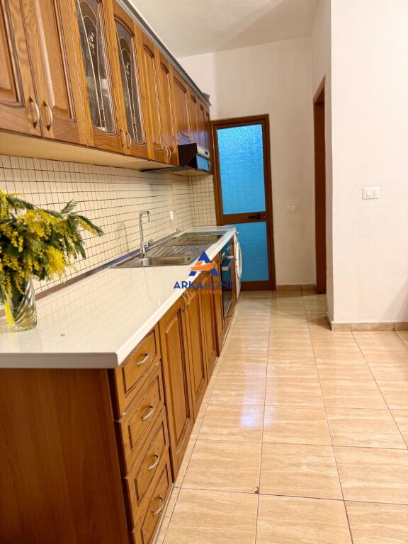 APPARTAMENTO IN AFFITTO 1+1+BALCONE "UNAZA E RE, VIA ALEKSANDRI I MADH" 42000 LEKE