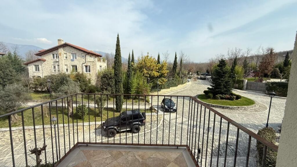 Apartament 2+1+parking me qira ne Teg!