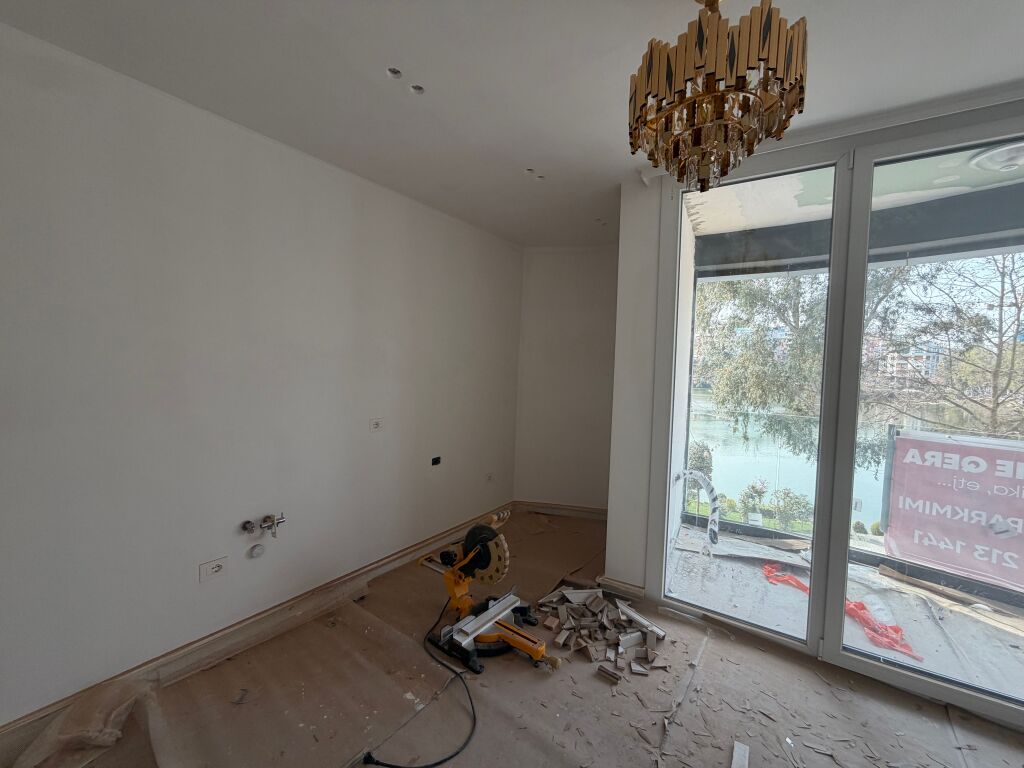 Office space, near Radisson Dry Lake, 1250 euros