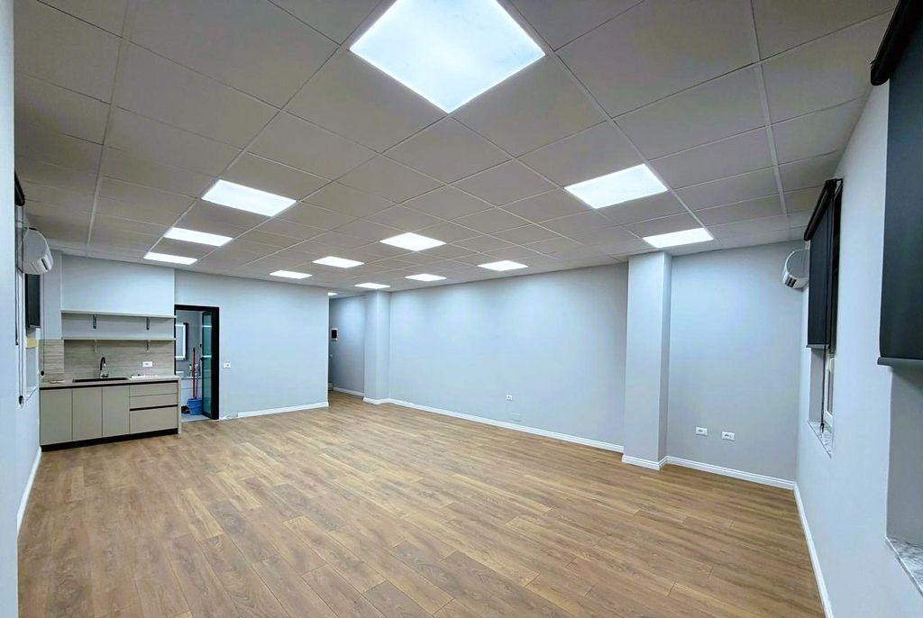 PERBALLE TOPTANIT, ZYRE OPEN SPACE PER QIRA!