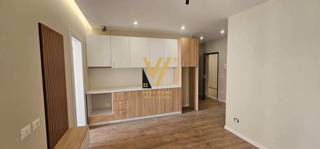 VENDESI APPARTAMENTO 1+1+BLK A GOLEM 103.700 EURO