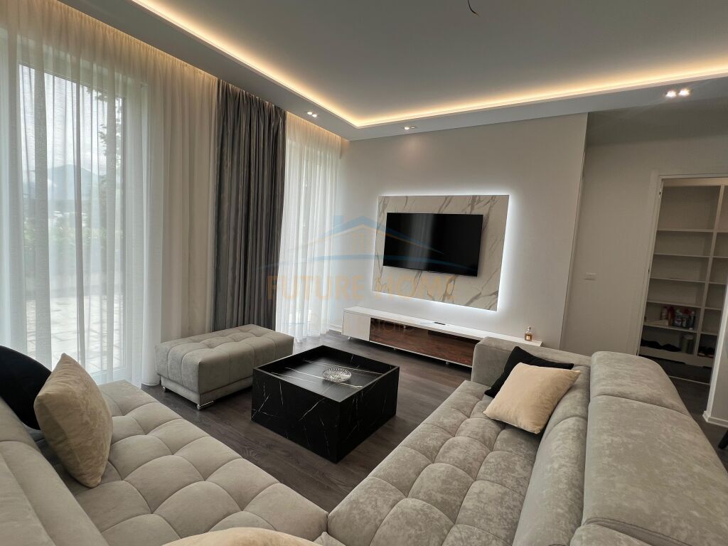 Rent, Apartment 2+1, Forest Complex, Tirana.