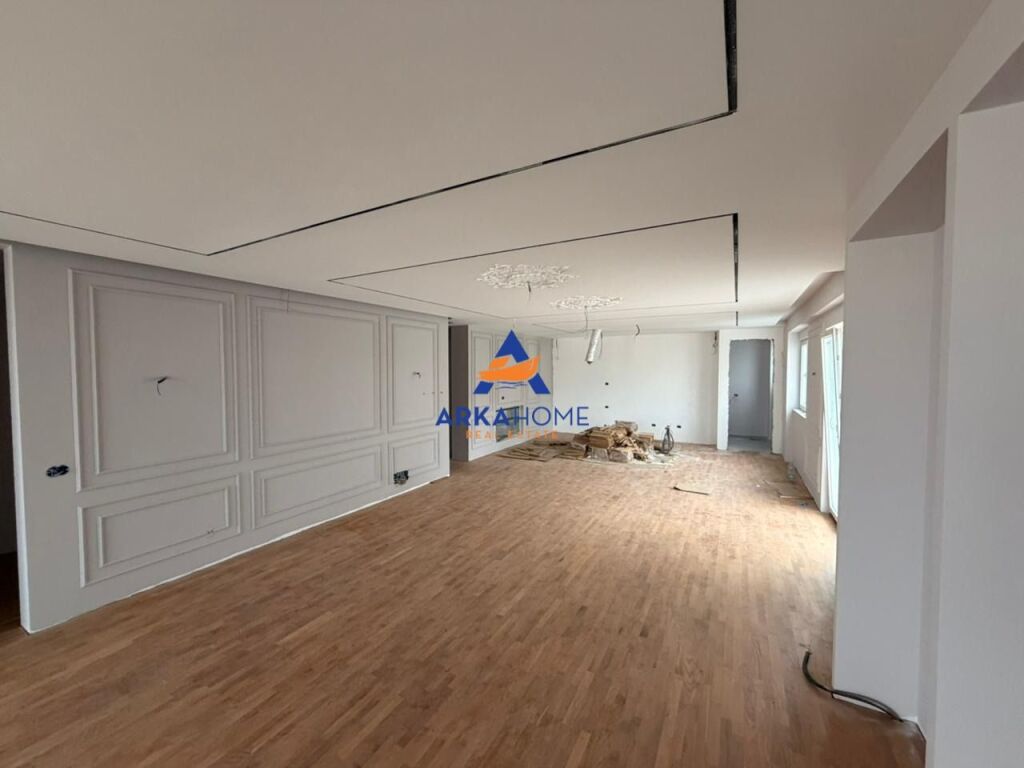 SHITET PENTHOUSE 231M2 "LIQENI I THATE, GREEN TERRACE " 700.000 EURO
