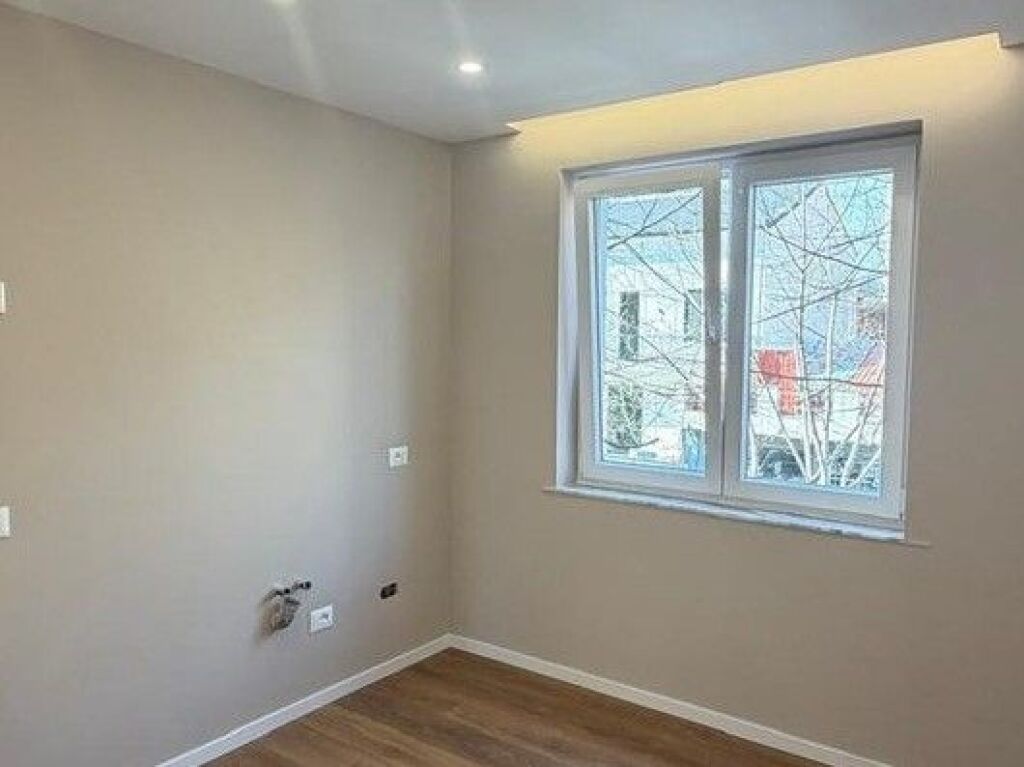 Shitet, Apartament 1+1 , Rruga Mine Peza, Tiranë