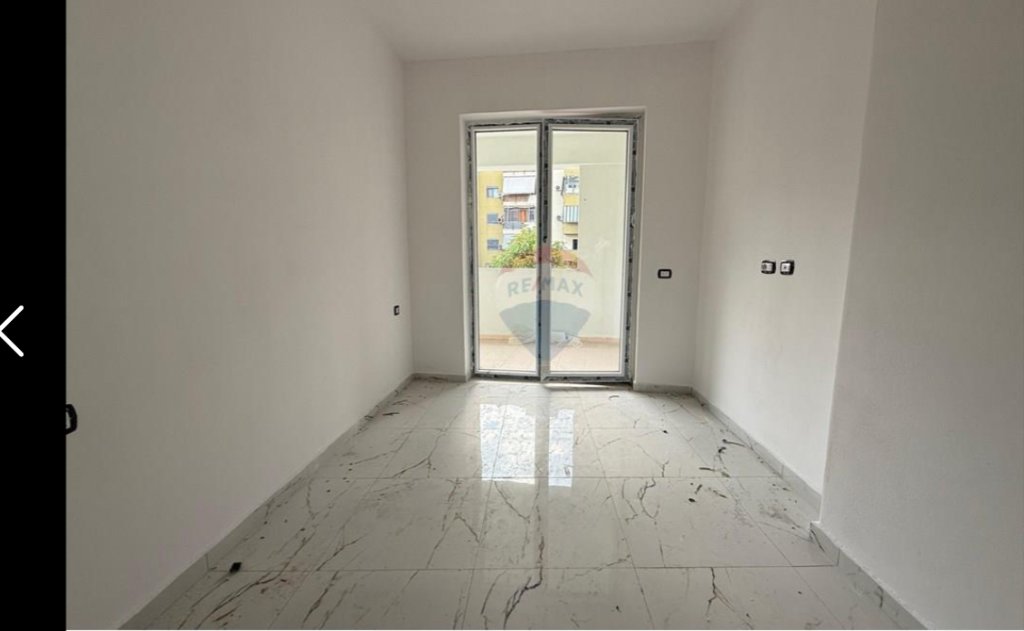 Appartamento in vendita 2+1+2 vicino alla Scuola Unita