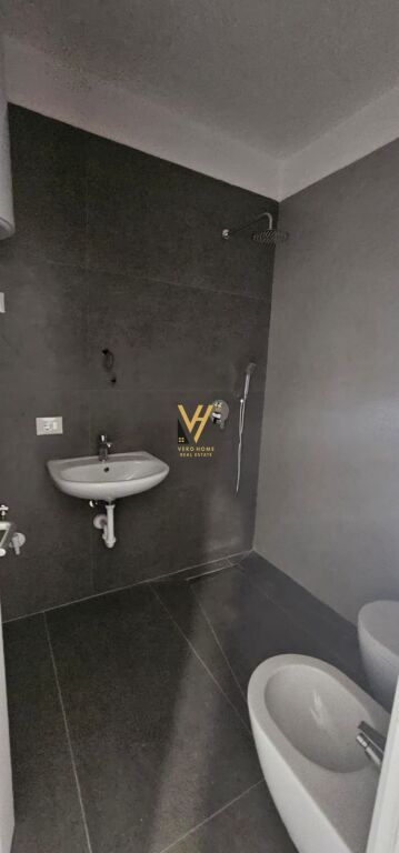 VENDESI APPARTAMENTO 1+1+BLK A GOLEM 120.700 EURO