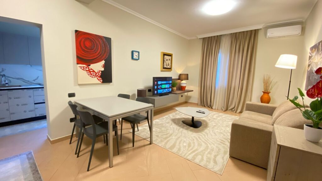 Villa in vendita a Brryli, Tirana