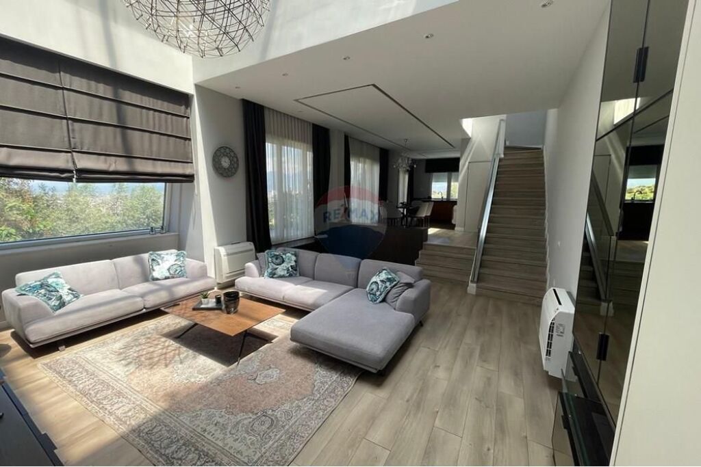 Vilë - Për Shitje - Kodra e Diellit 2, Tiranë(ID: 530221059-300)
