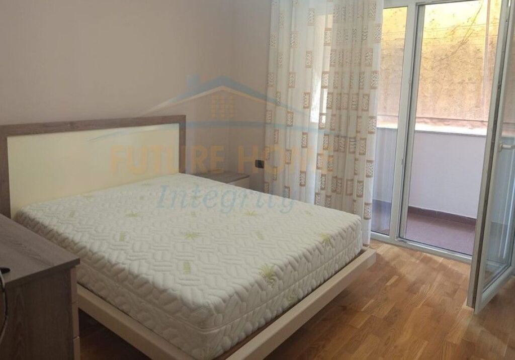 Affitto, Appartamento 1+1, Via Hoxha Tahsim, Tirana