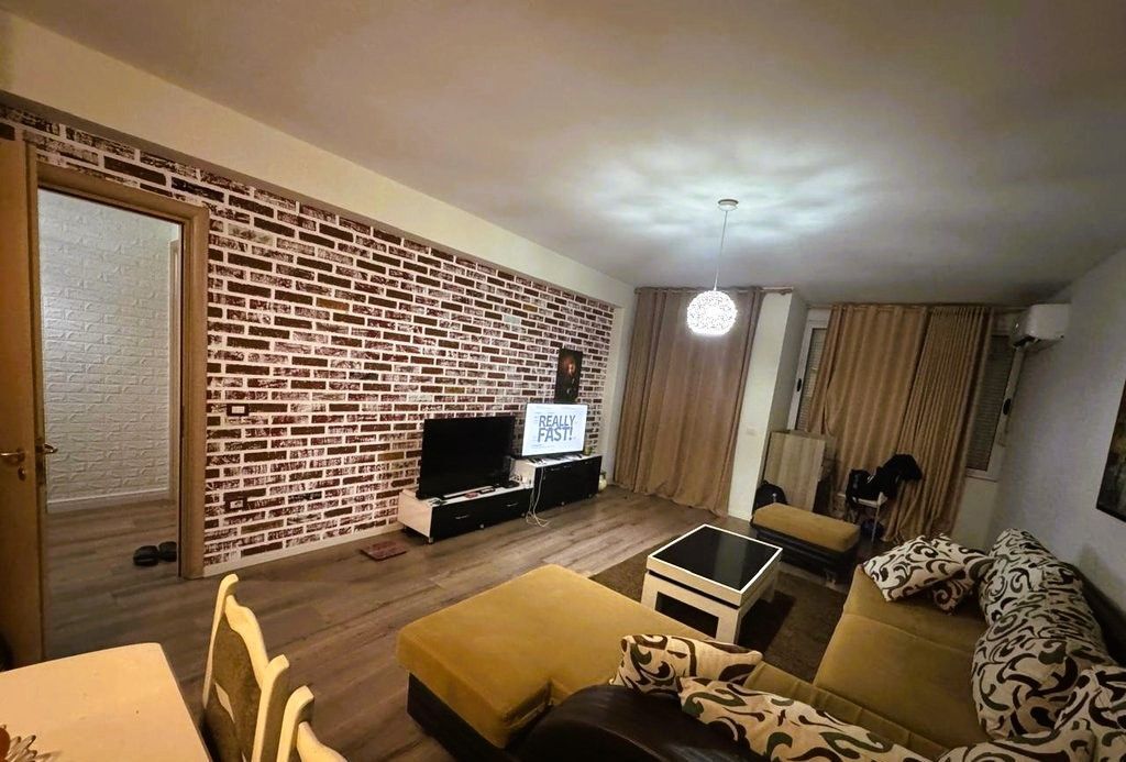 Apartament 1+1 Për Shitje në Fresku, Tiranë