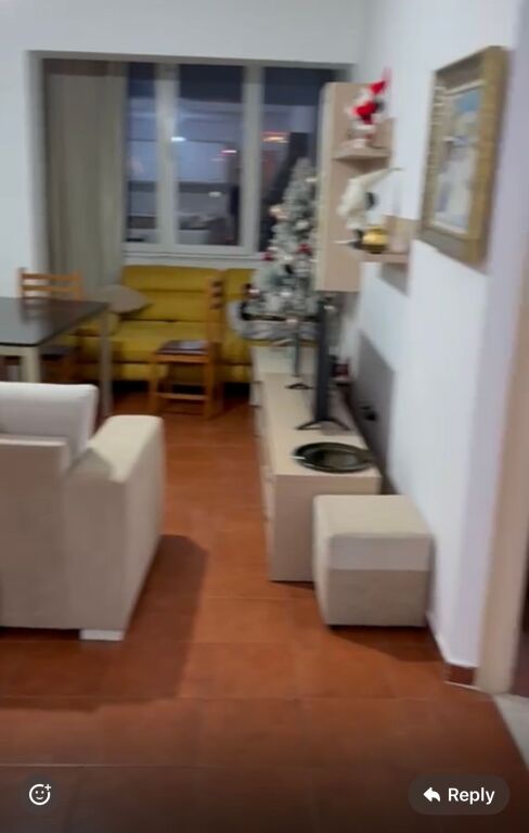 1+1,i mobiluar kat 6 pa ashensore,vasil shanto,600 euro i diskutueshem