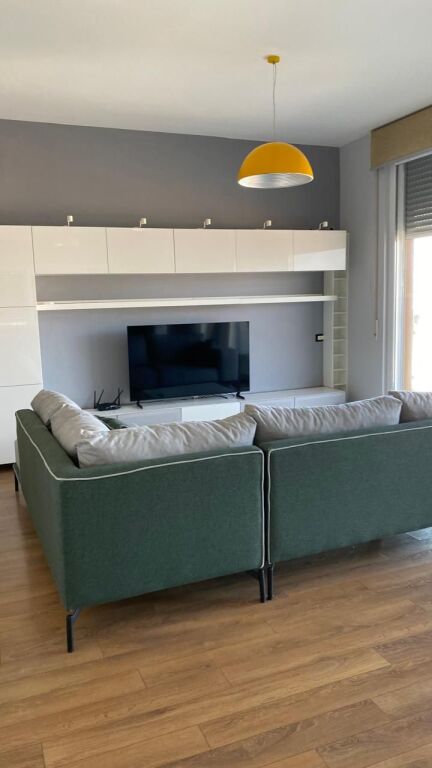 2+1 apartment for rent near the Botanical Garden!