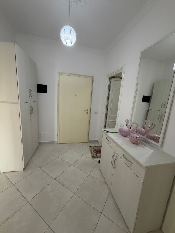 2+1,arredato giardino zoologico,750 euro con parcheggio