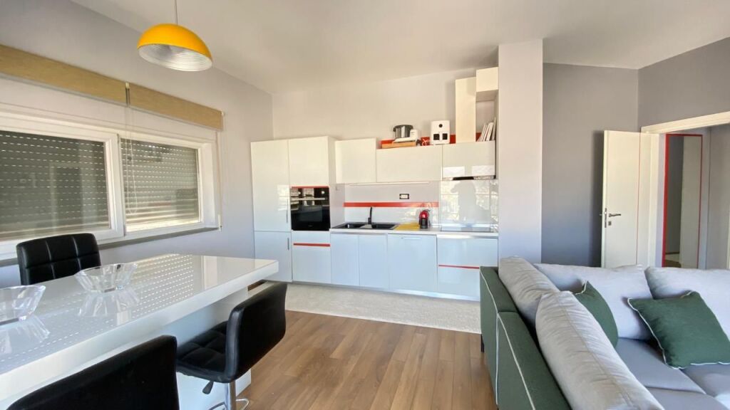2+1 apartment for rent near the Botanical Garden!