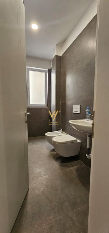 VENDESI APPARTAMENTO 1+1+BLK A GOLEM 103.700 EURO