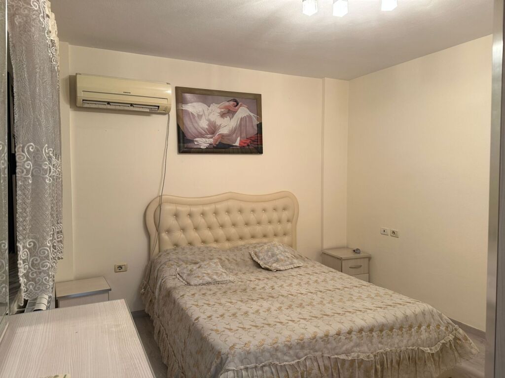 Apartament 2+1 me qira Kthesa e Kamzes