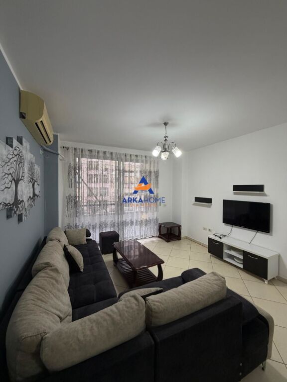 JEPET APARTAMENT ME QERA 2+1+BALLKON "RRUGA SABRI PREVEZA, ASTIR" 50.000 LEKE