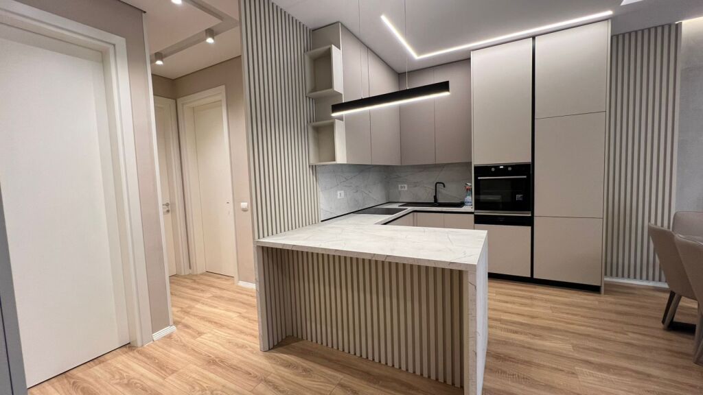 Apartament 2+1+parking me qira ne Teg!