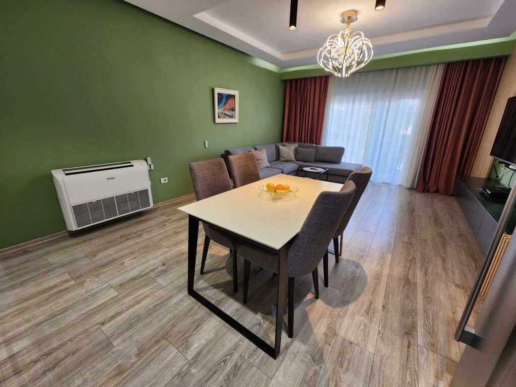 Jepet Me Qera: Apartament 3+1+2wc+2 ballkone || 📌Selvi, Hotel Black Diamond || Hera e parë me qira || 1000€/ Muaj