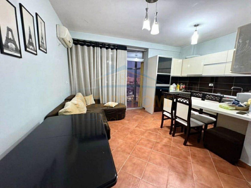 Qera, Apartament 2+1, Rruga Tedor Keko, Pallatet Romario