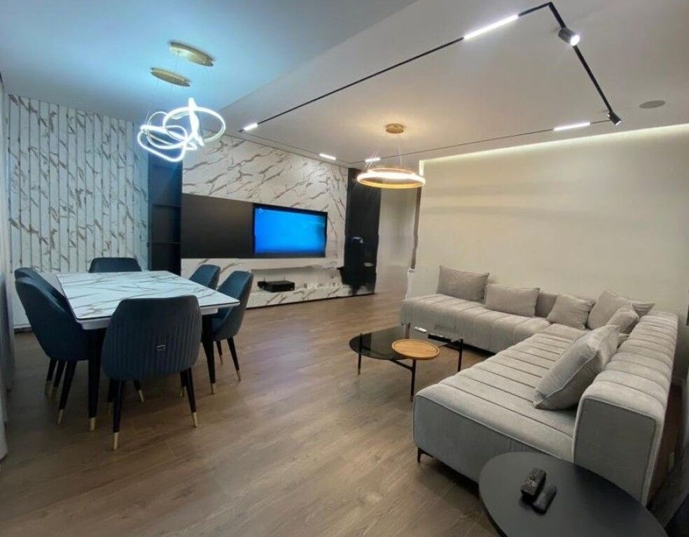 APARTAMENT LUKSOZ 2+1+2 ME QIRA LIQENIT TE THATE, TIRANE!