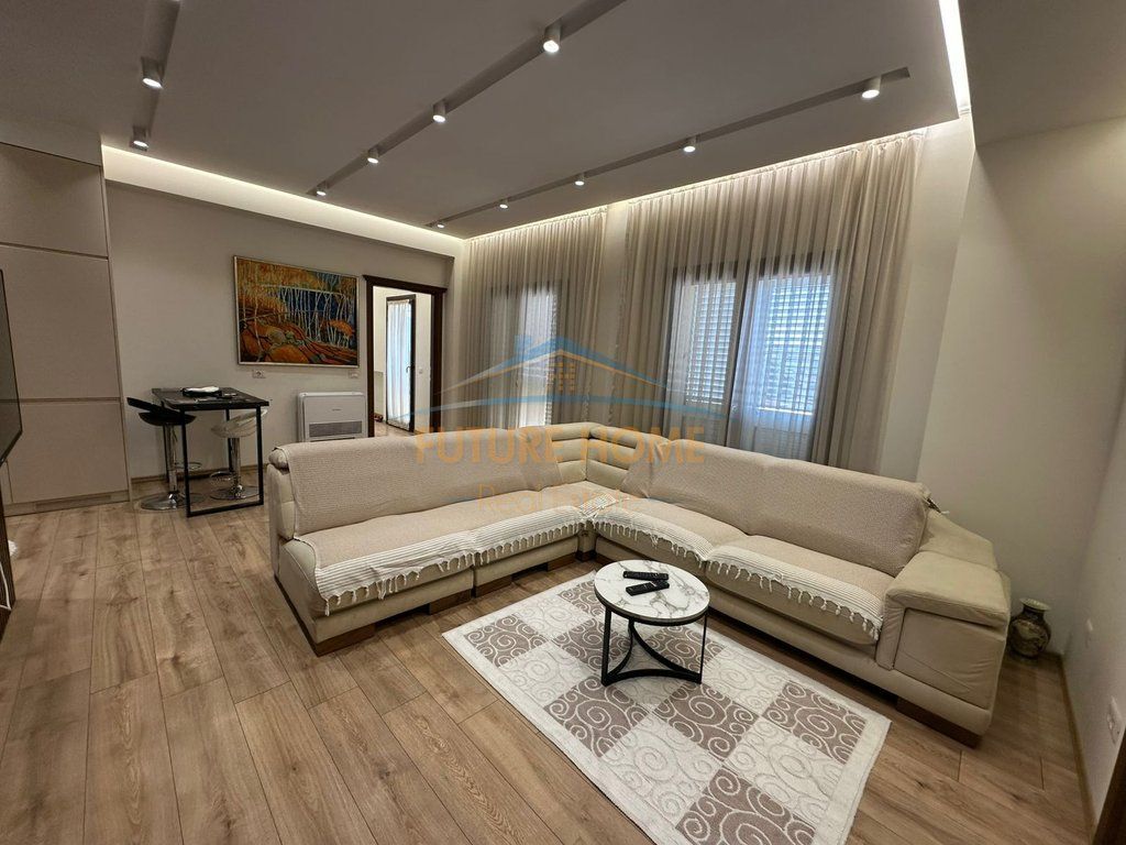 Qera, Apartament 2+1+2+Post Parkimi,Rruga Bardhyl, Tiranë.