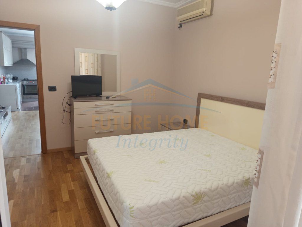 Affitto, Appartamento 1+1, Via Hoxha Tahsim, Tirana.