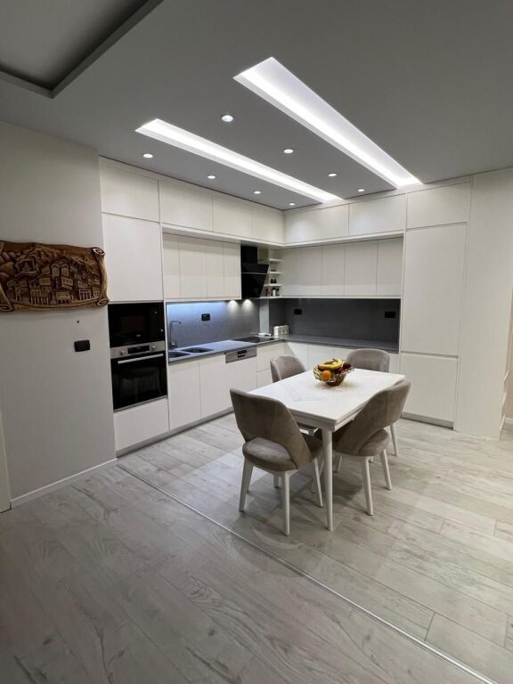 Appartamento 2+1+2+ Parcheggio in affitto presso il Lago Secco.