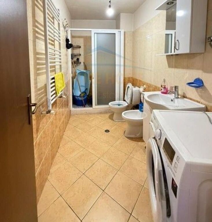 Qera, Apartament 2+1, Kthesa e Kamzës, Tiranë.